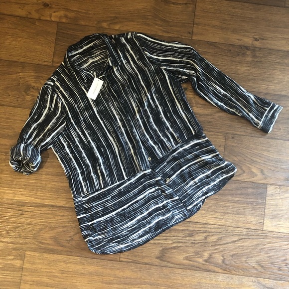 NWT Banana Republic Black & White Blouse - Picture 2 of 7